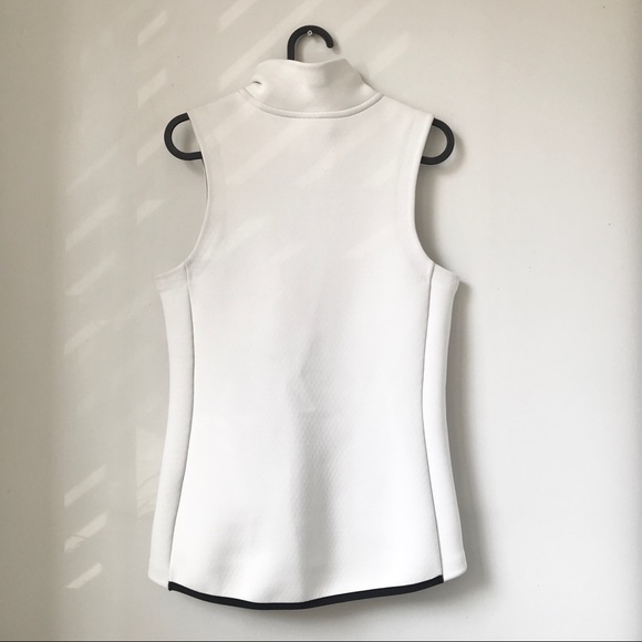 Nike Therma Fit Sphere Running Vest - Picture 2 of 6